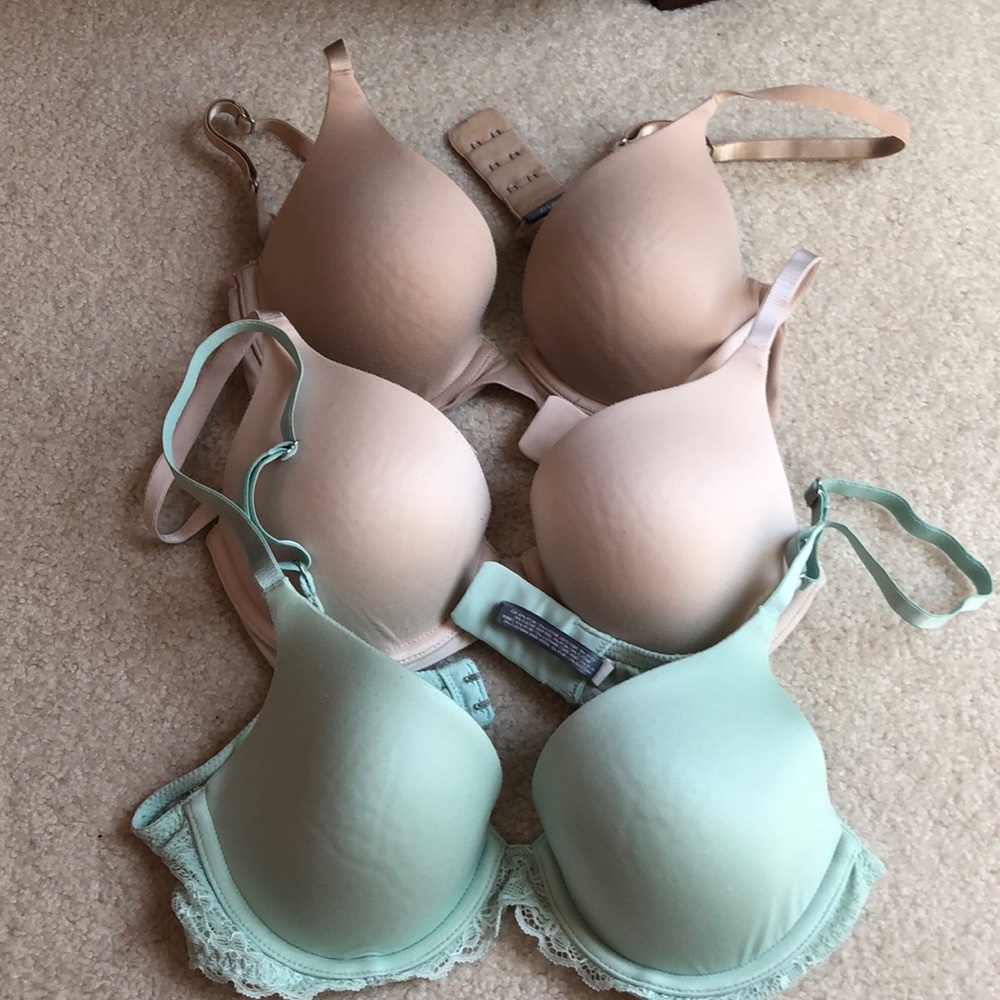 Aerie Sunnie style bras. ONLY TEAL AND LIGHT PINK AVAILABLE!